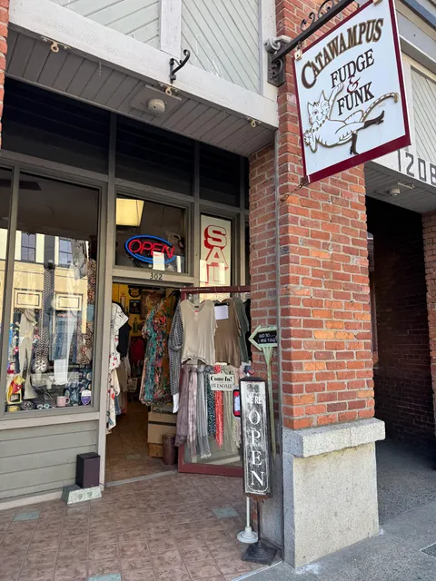 Catawampus Fudge & Funk