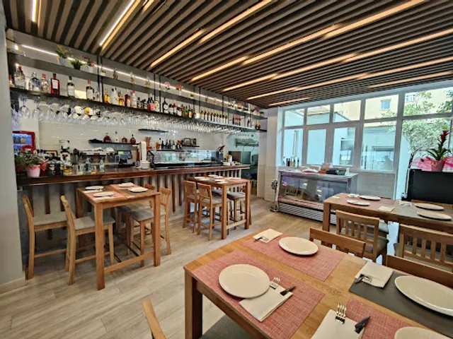 COMAREA TAPAS & DRINKS