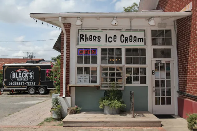 Rhea's Ice Cream - Gruene