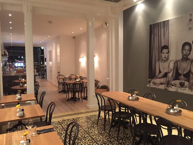 Jeanpagne Bistro & Wijnbar