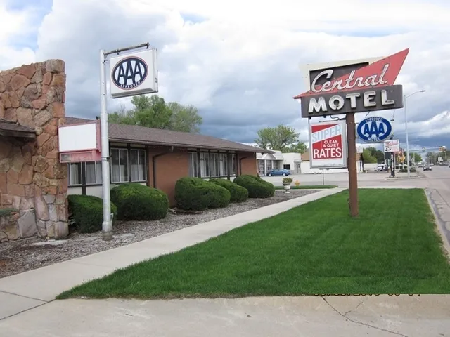 Central Motel