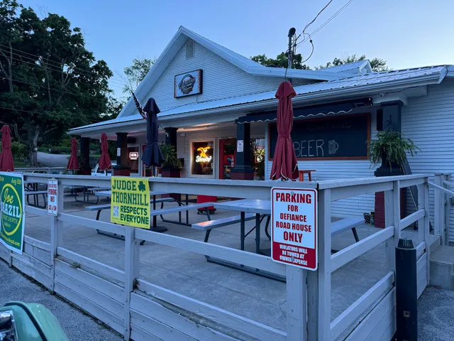 Wente's Defiance Roadhouse