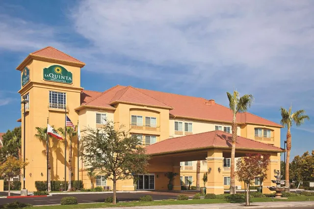 Fairfield by Marriott Inn & Suites Fresno River Park