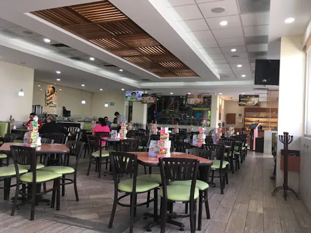 Bisquets Obregón - Constituyentes Queretaro