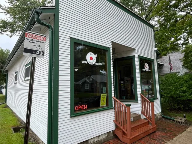 Big Strick's Sports Cards, Vinyl Records and Collectibles