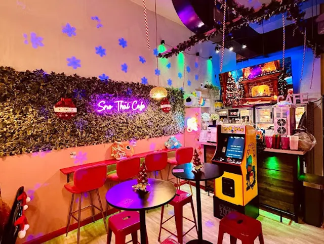 Sno Thai Café and Bar