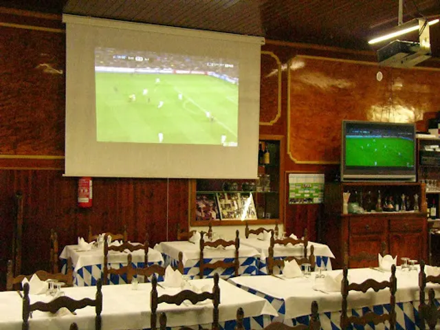 La Perla Pizza Restaurant