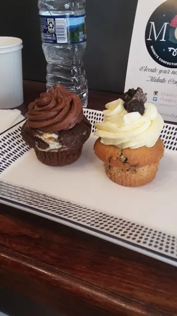 Midnite Confections Cupcakery