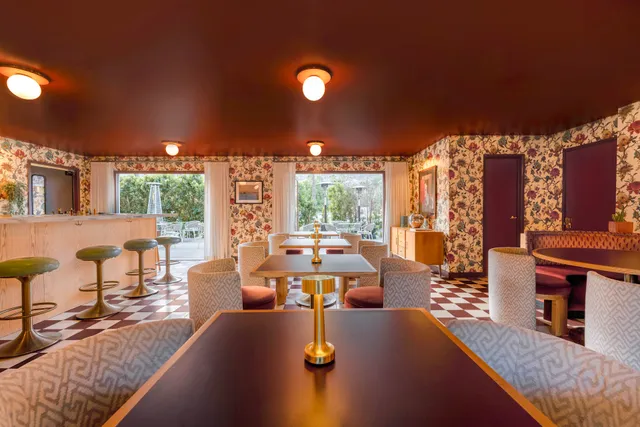 High Moon Restaurant