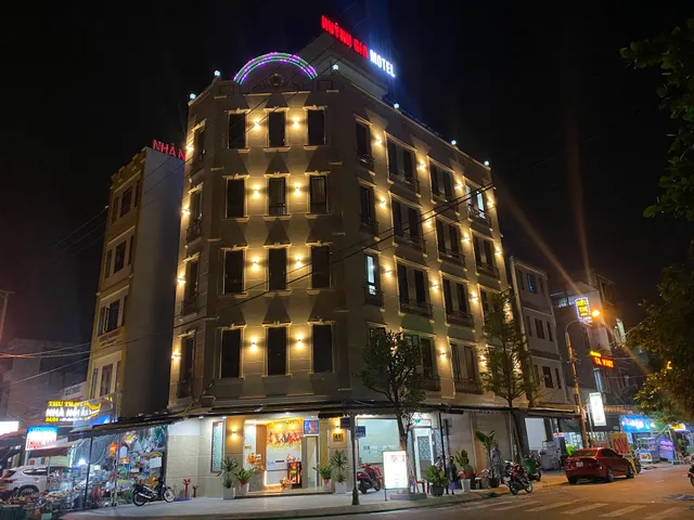 OYO 1193 Huynh Gia Hotel