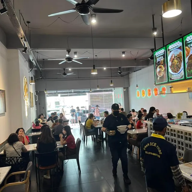 九妹茶餐廳 NINE SIS FOOD BAR