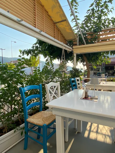 GEUSEIS SEAFOOD RESTAURANT - FRESH FISH AND MEAT