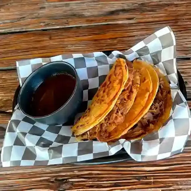 Los chopeados birria