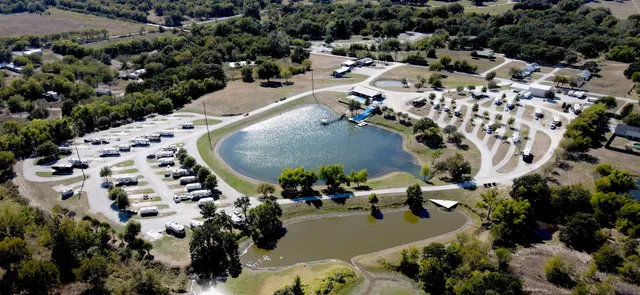 Ardmore Lakes RV Resort