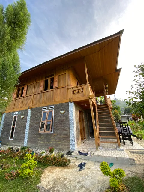 THE SINGKI HOME FAMILY