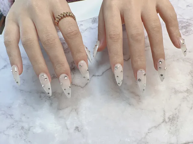 She Nails