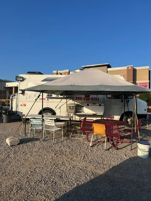 The grill master al pastor Food truck (Mexican restaurant