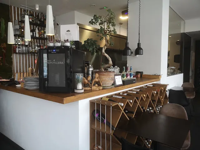 FICUS FOOD LAB & RESTAURANT