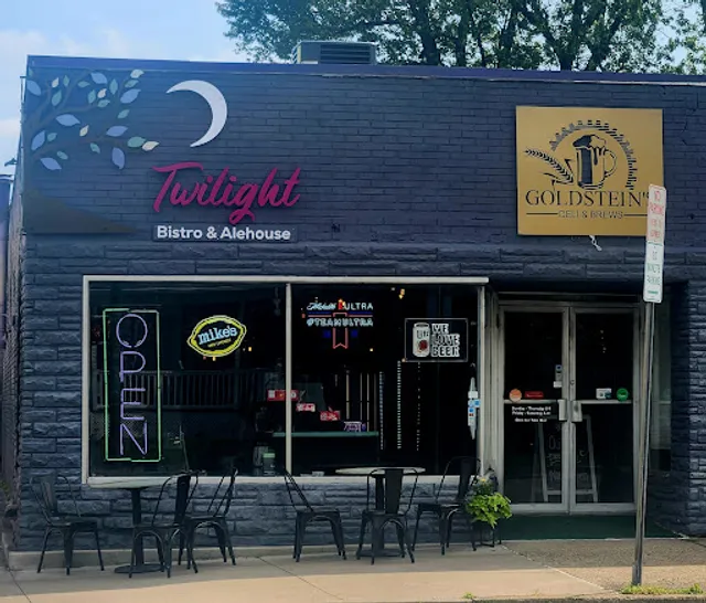 Goldstein's Deli & Twilight Alehouse