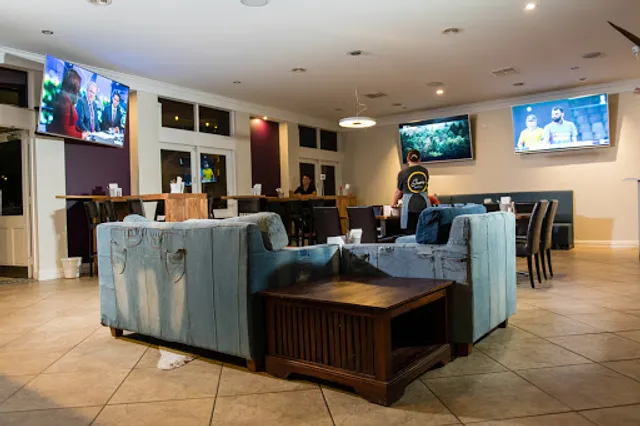 The Grove Bar & Grill