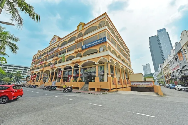 ZEN Rooms Eden Parade