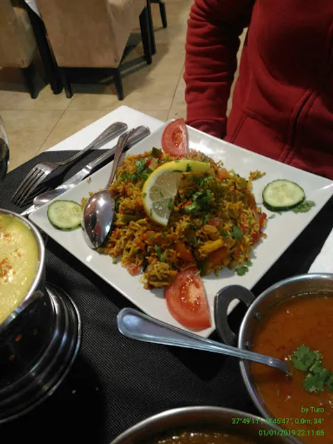 Max Beach International Restaurant