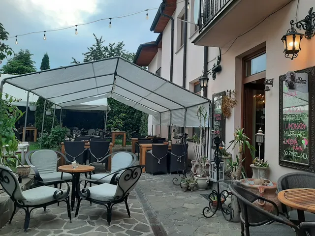 Restaurant, Bar PARADA