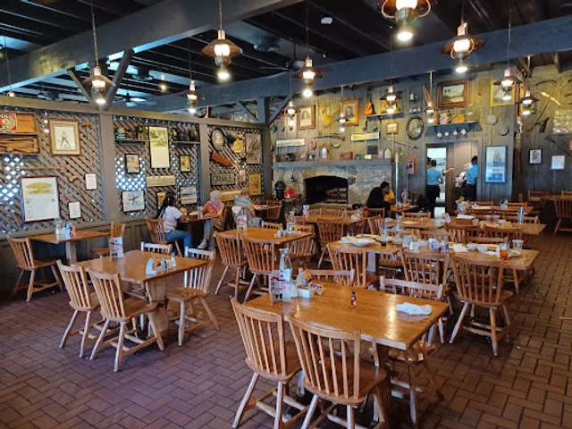 Cracker Barrel Old Country Store