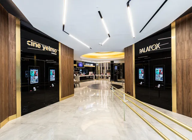 Cine Yelmo Luxury Palafox