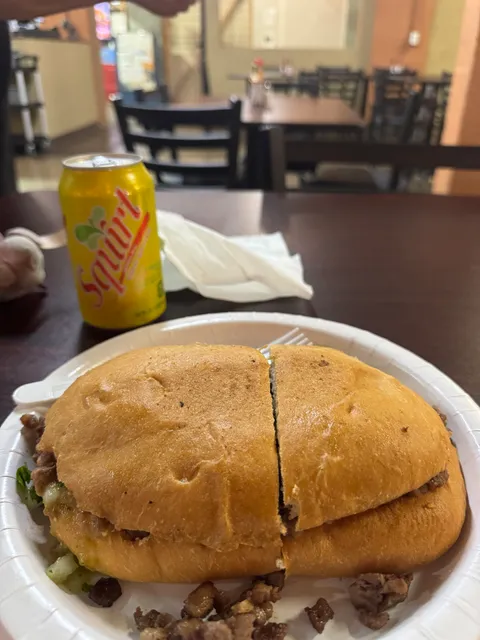 Leonel's Kitchen Mexican and Seafood