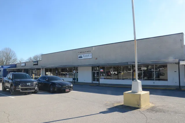 NashCo Furniture & Mattress - Columbia