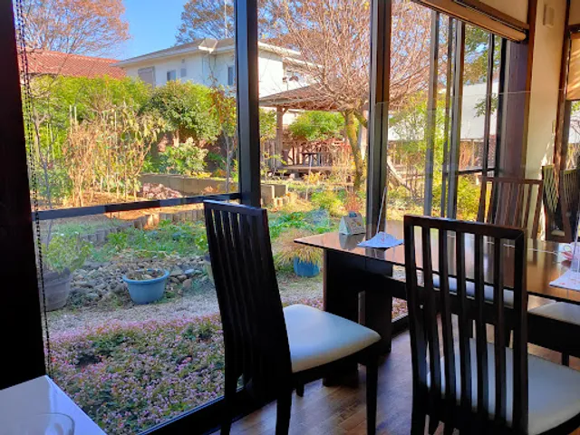 カフェ＆ダイニング 葉菜豆