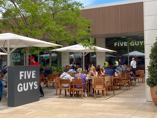 Five Guys Burgers and Fries Viladecans The Style Outlet