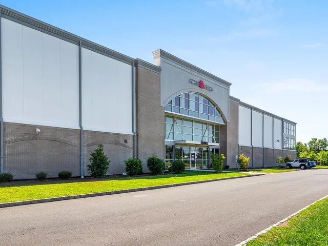 Store Space Self Storage