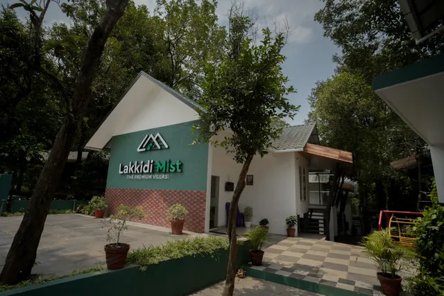 Lakkidi mist premium villa