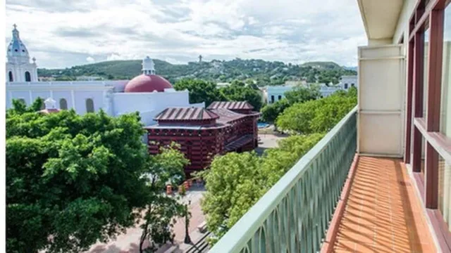 Meliá Century Hotel