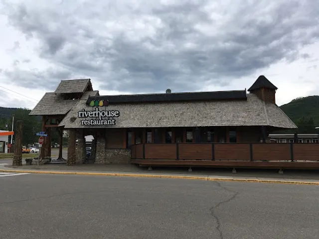 Riverhouse Restaurant