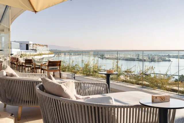 Jupiter Marina Hotel