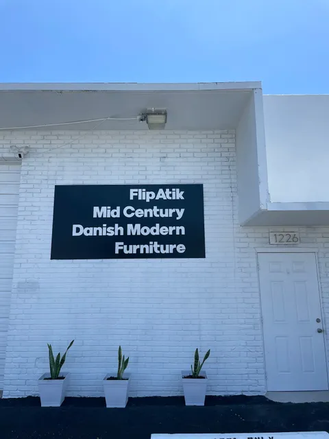 FlipAtik Mid Century