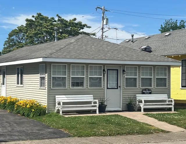 Olcott Rentals