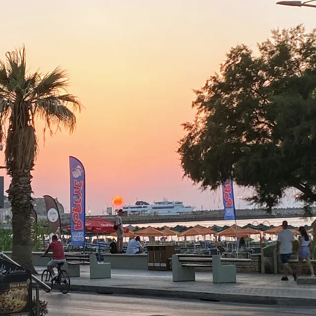 City and Sand Suites