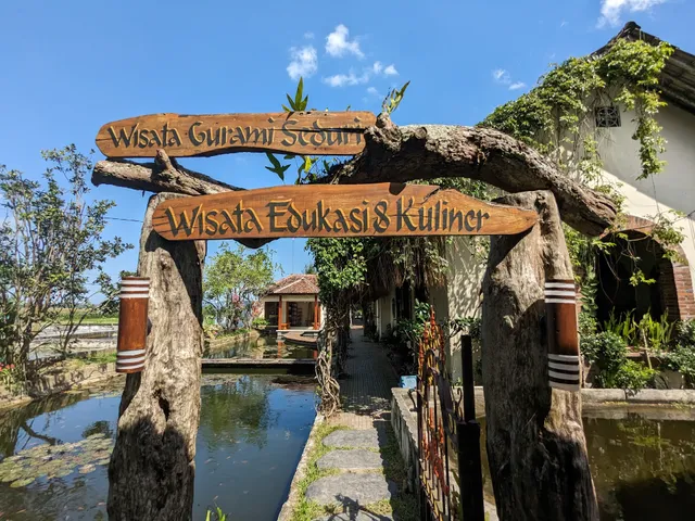 RedDoorz @ Jalan Tanjung Blitar