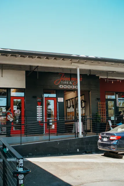 Hannah Naomi Jewelry