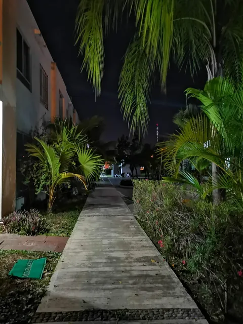 Privadas la Joya, Calle Alcatraz, Calle Uno Norte