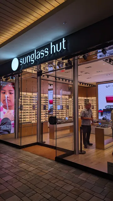 Sunglass Hut