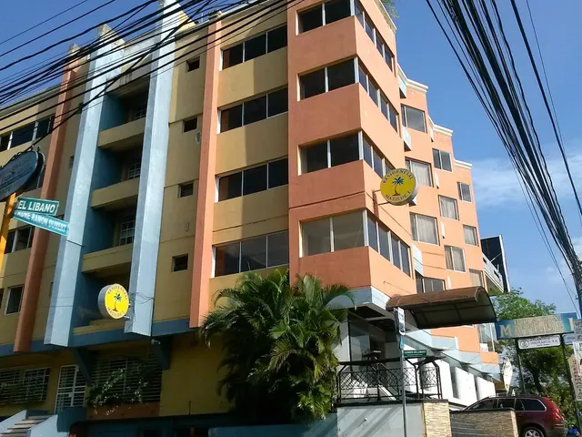 Aparta Hotel Jardines Metropolitanos