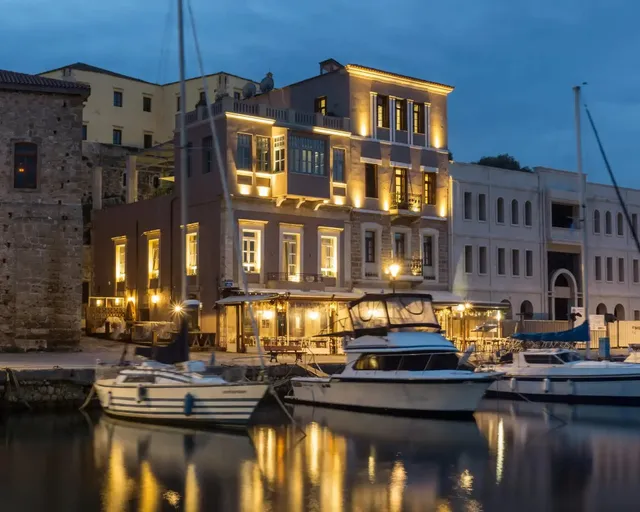 Ambassadors Residence Boutique Hotel