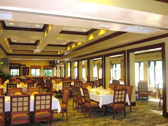 The Villages at Country Creek Creekside Restaurant