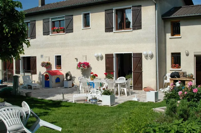 DOMINIQUE LOREAU CHAMBRES D’HOTES LE JARDIN DES ROSES