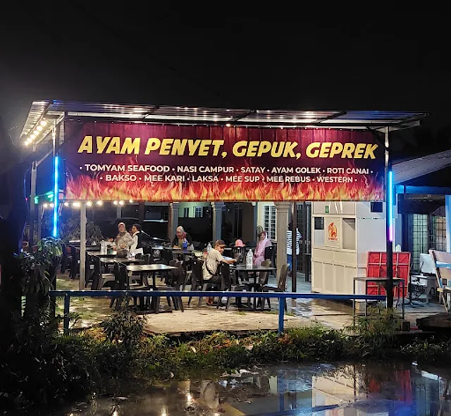 Ayam Penyet Is Mokhtar